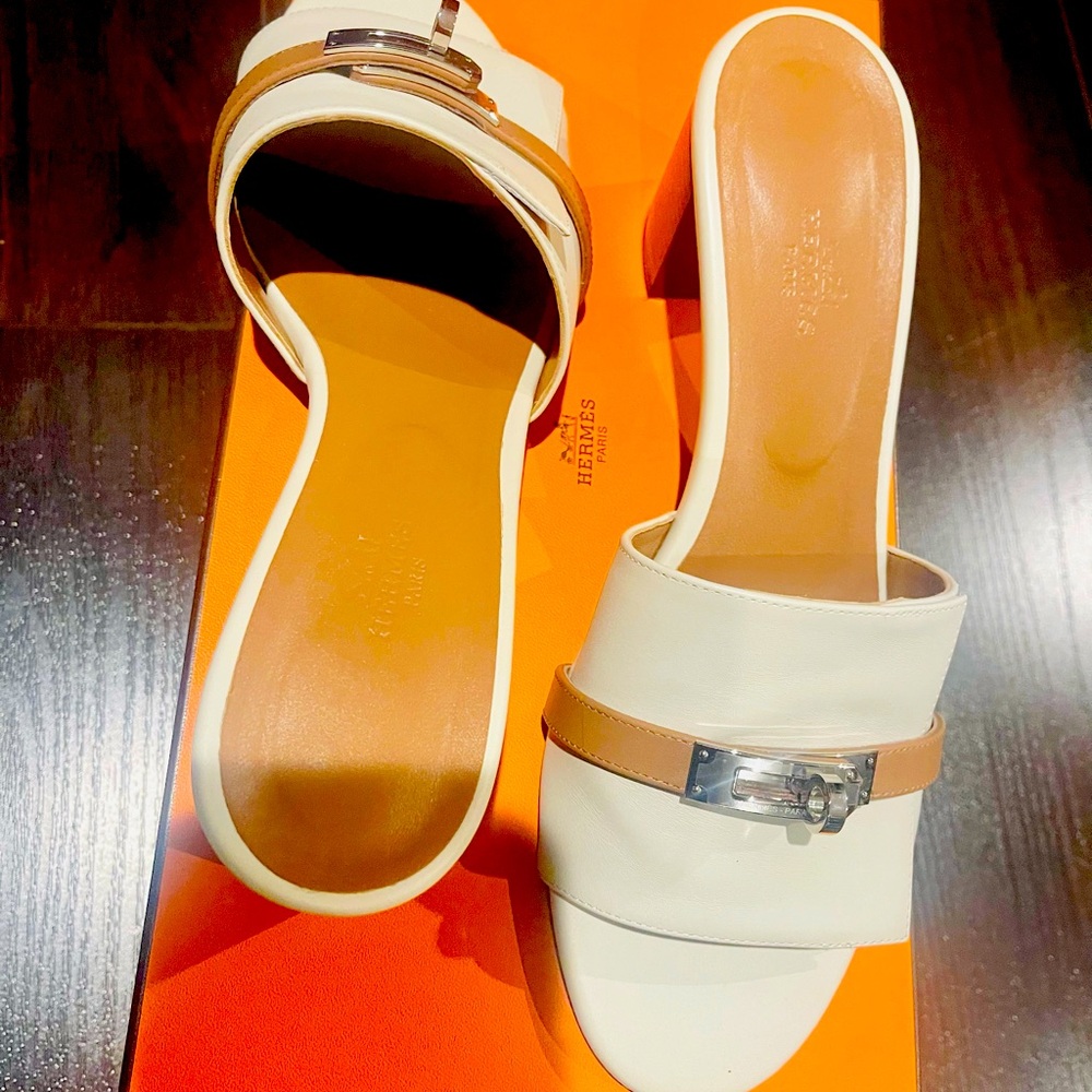 Hermes GiGi 50 Cream and Tan Slide Sandals